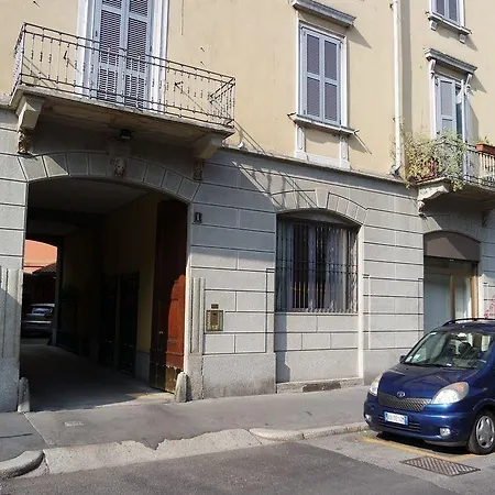 Temporary Porta Venezia Apartment Milan